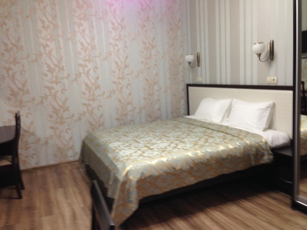 Royal Hotel Kharkiv Room photo